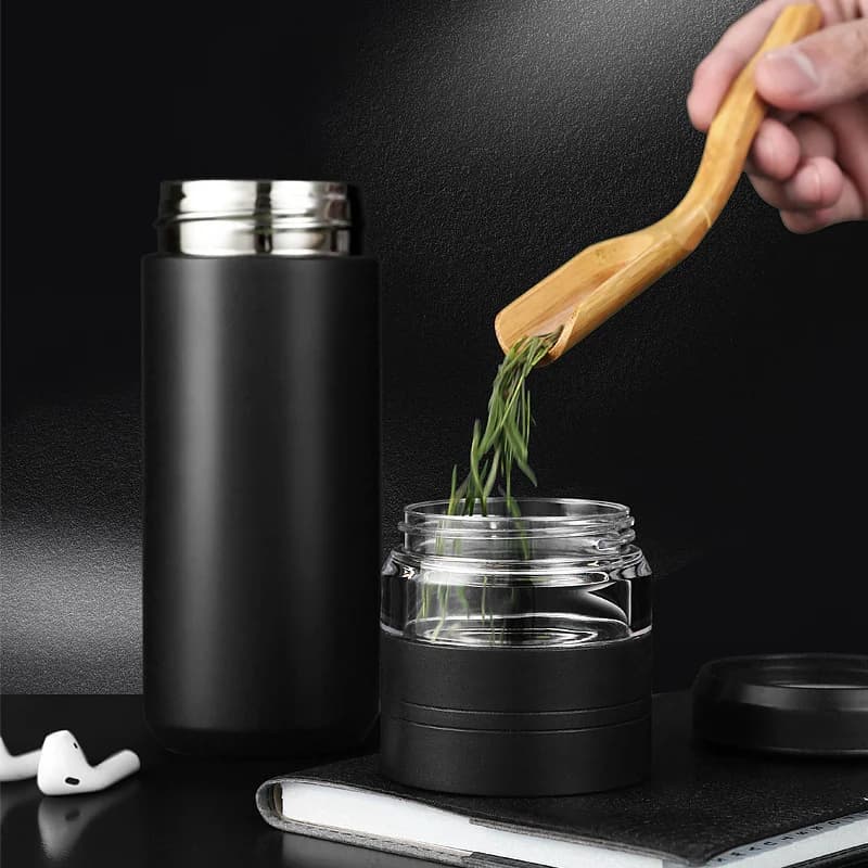 Vakuumska boca za čaj sa infuzerom 500 ml